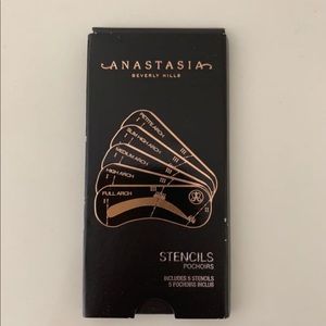 Anastasia Beverly Hills eyebrow stencils